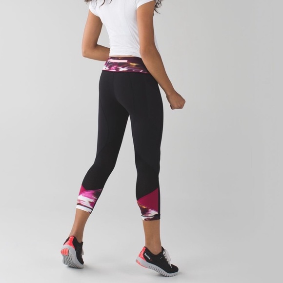 lululemon athletica Pants - Lululemon pace rival crop 6